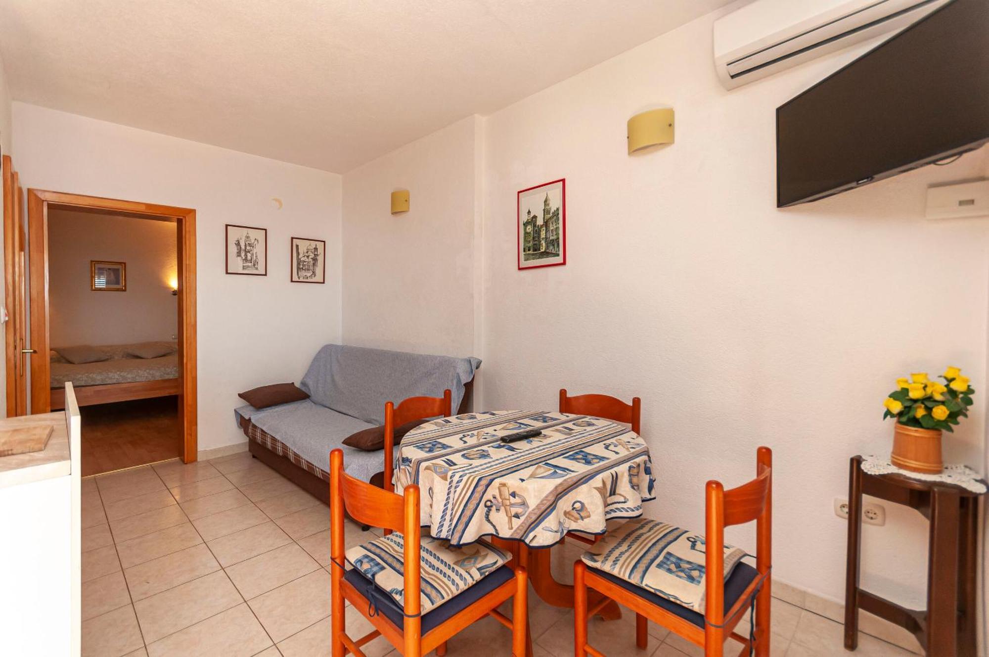 Apartments Niko Pisak Luaran gambar