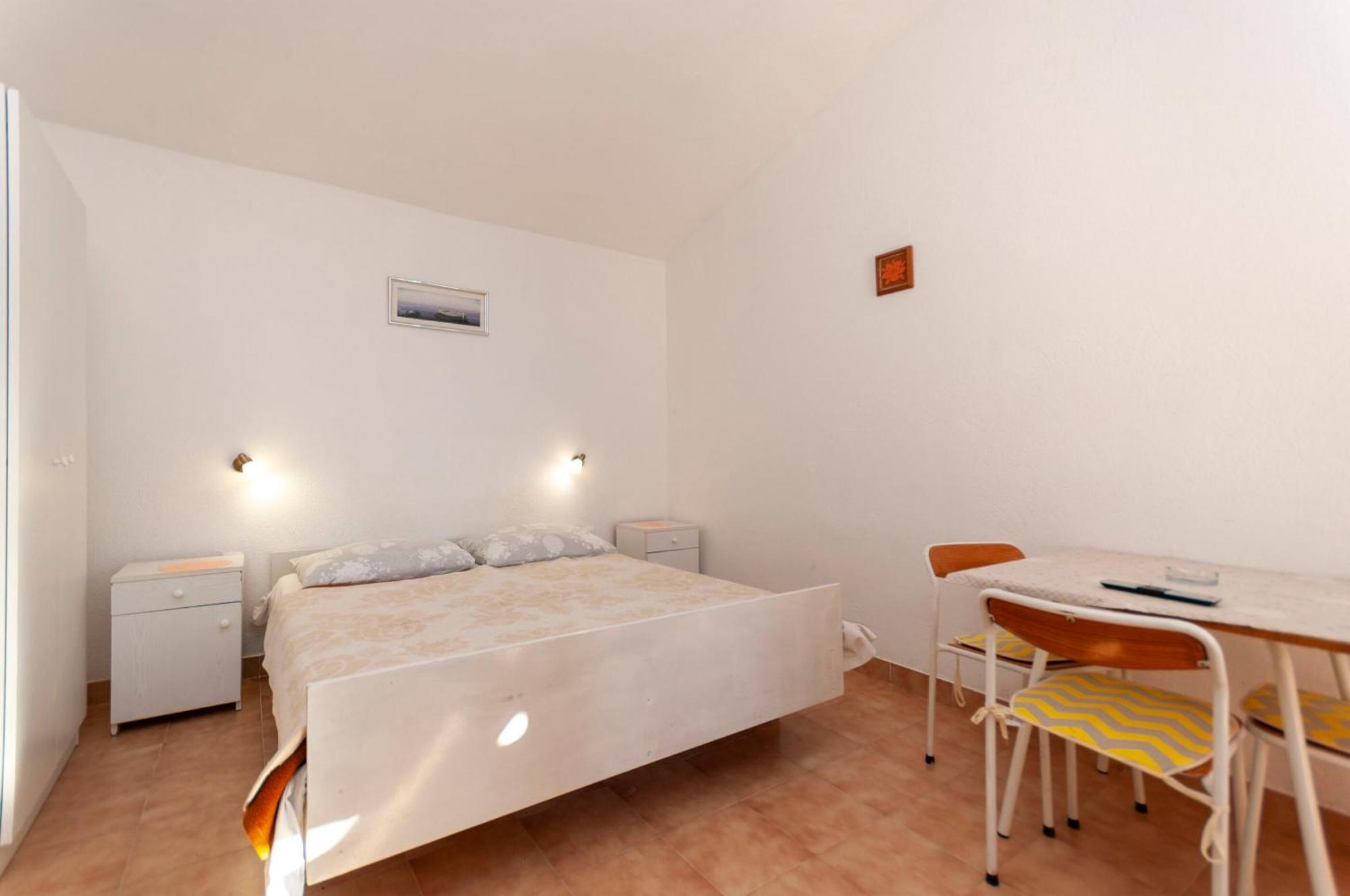 Apartments Niko Pisak Luaran gambar