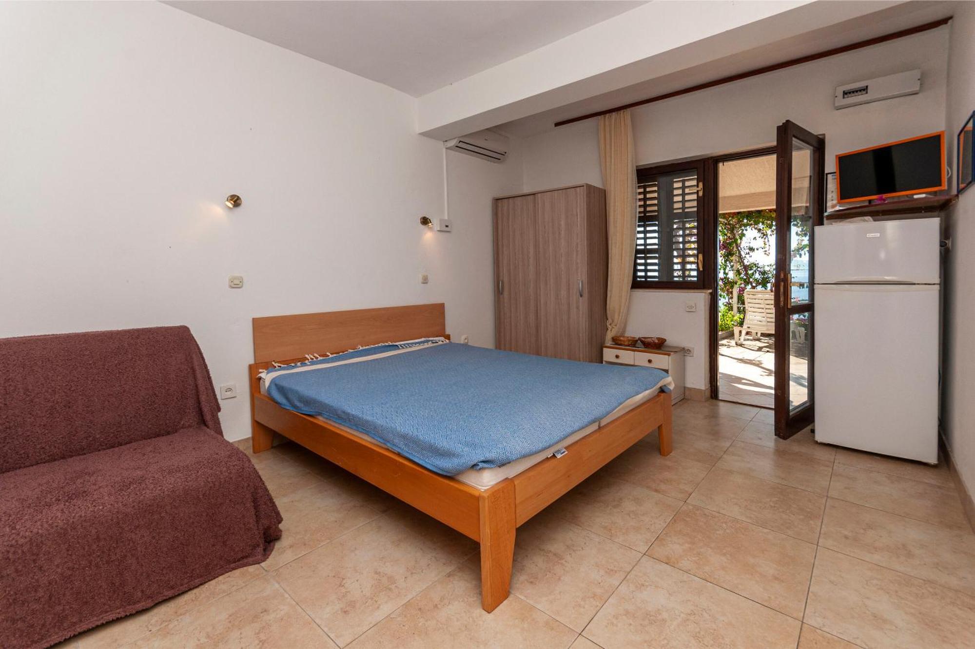 Apartments Niko Pisak Luaran gambar
